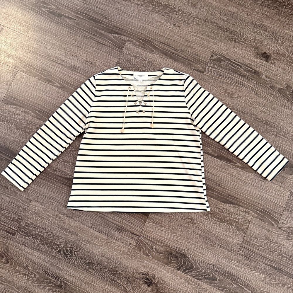 Pomander Place Manon Lace Up Popover